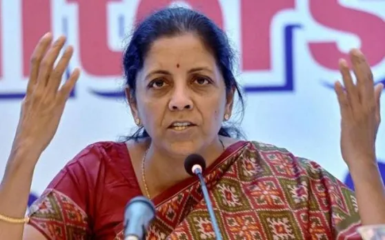 रक्षा मंत्री का कांग्रेस पर पलटवार, नोटबंदी के Video को बताया कांग्रेस की कैंब्रिज एनालिटिका पार्ट-2