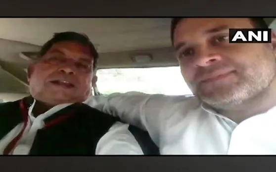 घायल पत्रकार को देख राहुल गांधी का पसीजा दिल, गाड़ी में बैठाकर अपने रुमाल से पोछा घाव