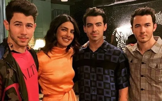 जोनस भाईयों के म्यूजिक कॉन्सर्ट में शामिल हुईं प्रियंका, शेयर की ये खास फोटो