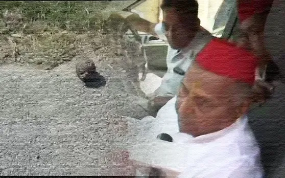 Lok Sabha Election 2019: उत्तर प्रदेश मैनपुरी में मुलायम सिंह यादव के नामांकन से पहले मिला हैंड ग्रेनेड, जानें सच्चाई