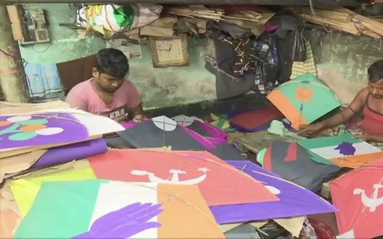 Lok sabha Election 2019: लोगों को भा रहीं राजनीतिक पार्टियों के चुनाव चिन्ह वाली पतंगें