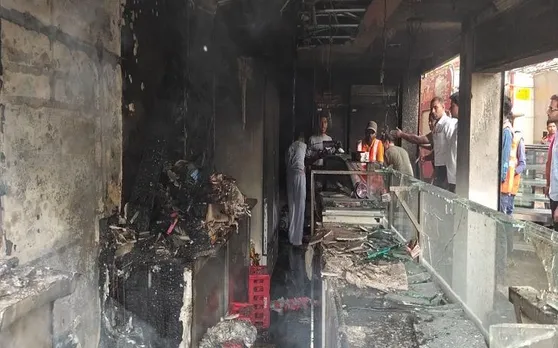 मध्य प्रदेश: बालाघाट में आइस्क्रीम पार्लर में लगी आग, लाखों का सामान जलकर खाक
