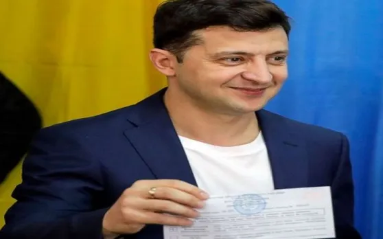 कॉमेडियन वोलोडाइमिर जेलेंस्की ने टीवी शो के बाद रियल लाइफ में भी जीता राष्ट्रपति का चुनाव