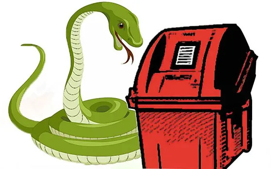 कन्नूर में VVPAT मशीन से निकला सांप, मतदान कुछ समय के लिए बाधित