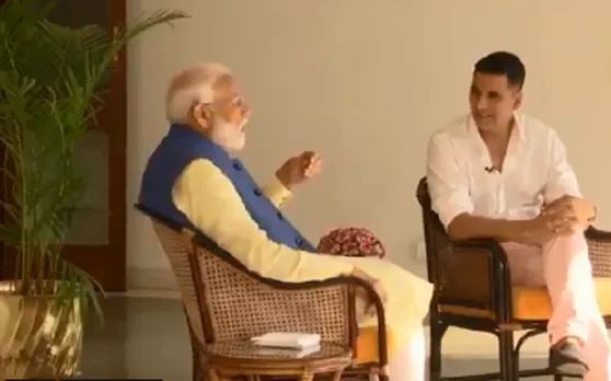 पीएम नरेंद्र मोदी के गैर-राजनीतिक इंटरव्यू के 'राजनीतिक' मायने, दिया विपक्ष के हर आरोप का जवाब
