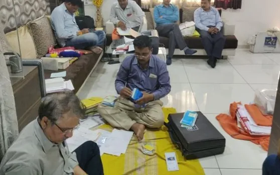 इंदौर विकास प्राधिकरण के उप अभियंता के ठिकानों पर छापा, नकदी-गहने समेत संपत्ति के दस्तावेज जब्त