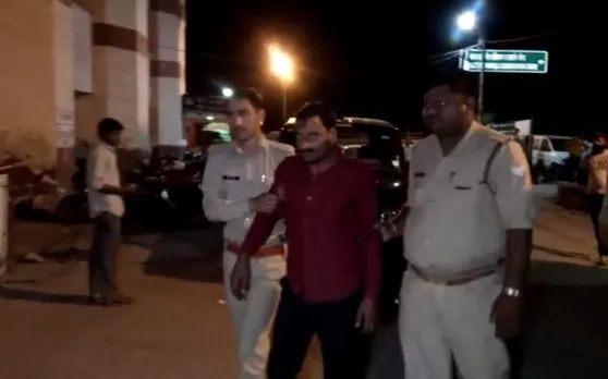Uttar Pradesh: आगरा में पुलिस और बदमाशों के बीच मुठभेड़, दो गिरफ्तार