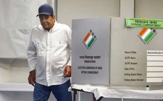 दिग्गज अभिनेता धर्मेंद्र को वोट डालने के बाद जानें क्यों याद आई आजादी