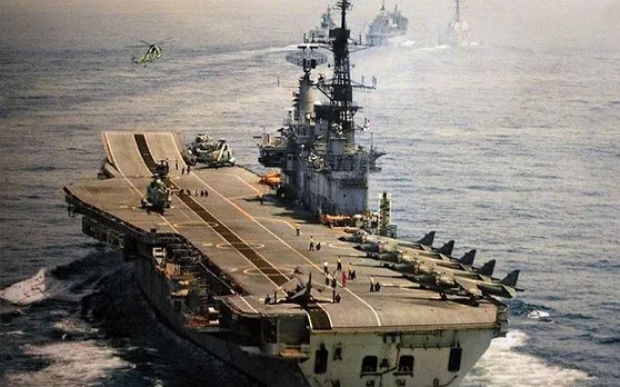 आईएनएस विराट पर राजीव गांधी की छुट्टियां मनाने पर बोले रक्षा विशेषज्ञ, नौसेना को चुनावी मुद्दा नहीं बनाना चाहिए