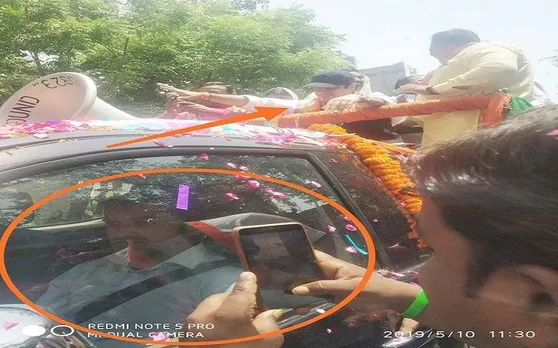 AAP का आरोप: गौतम गंभीर एसी कार में खुद बैठकर, हमशक्ल से करा रहे हैं रोड शो