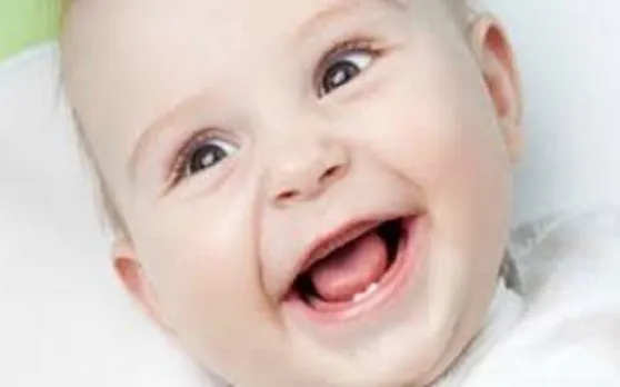 नवजात बच्ची के पैदा होते ही डॉक्टर और परिजन रह गए हैरान, पढ़ें पूरी खबर