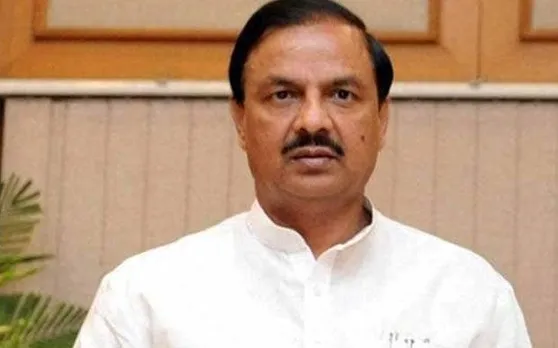 केंद्रीय मंत्री को ब्लैकमेल करने के आरोप में राष्ट्रकवि दिनकर की नातिन गिरफ्तार