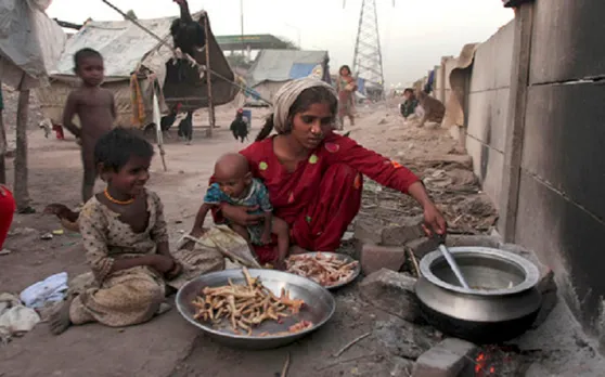 पाकिस्तान में हाहाकार, महंगाई ने तोड़े सारे रिकॉर्ड, नींबू बिक रहा 400 रुपए किलो