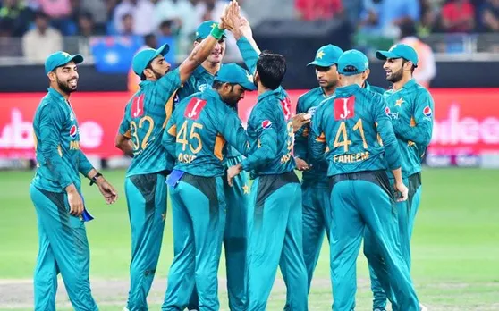 World Cup के लिए पाकिस्तान ने जारी की नई जर्सी, रंग देखकर फैन्स ने किया ट्रोल, आप भी देखें