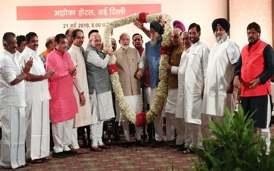 अमित शाह के डिनर डिप्‍लोमेसी के दौरान पीएम नरेंद्र मोदी और किनसे मिले, जानें यहां