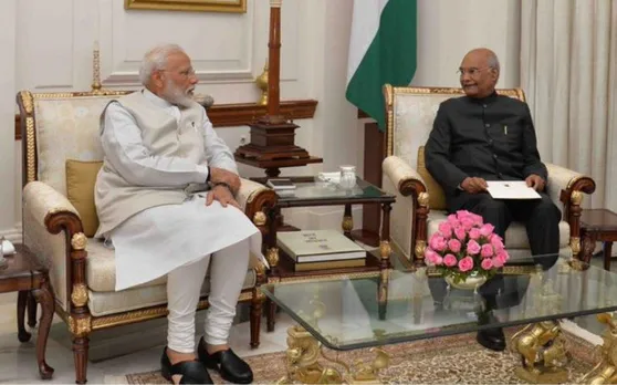 नरेंद्र मोदी ने प्रधानमंत्री पद से दिया इस्तीफा, राष्ट्रपति ने किया स्वीकार