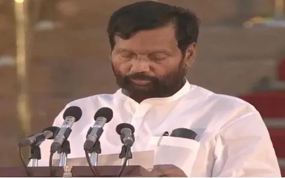 बिहार से 6 मंत्रियों को मिली मोदी कैबिनेट में जगह, गिरिराज सिंह राज्य मंत्री से कैबिनेट मंत्री बने