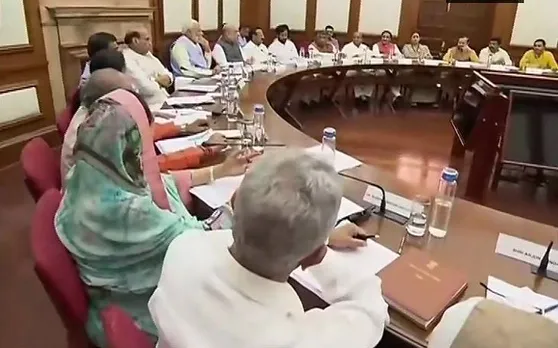 अब सभी किसानों को मिलेंगे सम्‍मान निधि के 6000 रुपये, असंगठित क्षेत्र के लोगों को 3000 रुपये पेंशन