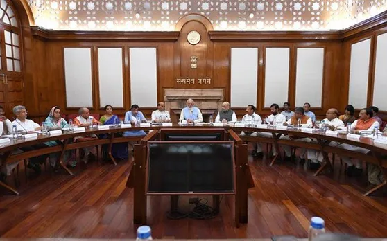 नई मोदी सरकार के कैबिनेट केंद्रीय मंत्रियों में 22 पर आपराधिक मामले दर्ज, इतनेे हैं करोड़पति