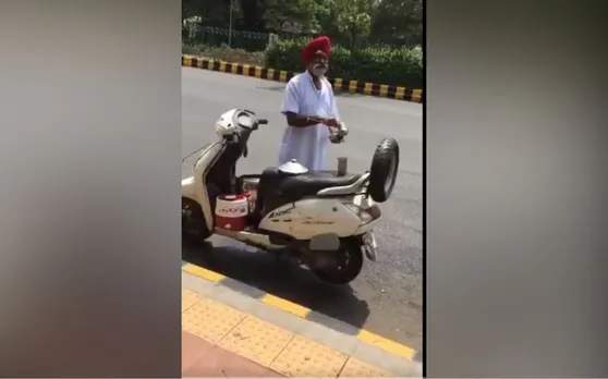 Video: खुद गर्मी में झुलस कर औरों को राहत पहुंचा रहा है ये वृद्ध आदमी