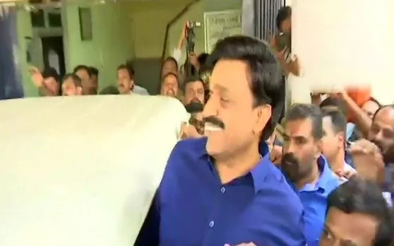 अवैध खनन केसः कर्नाटक के पूर्व मंत्री जनार्दन रेड्डी को SC से बेल्लारी जाने की मिली इजाजत