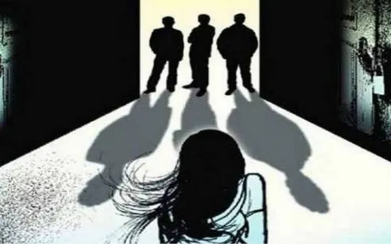 बिहार: संपत्ति के लिए फाड़ दिए महिला के कपड़े, निर्वस्त्र कर गांव में घुमाया