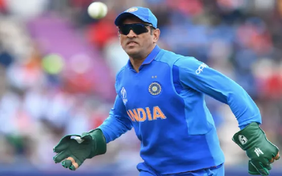World Cup: ग्लव्ज विवाद में एमएस धोनी को हो सकती है सजा और जुर्माना, पता चलेगा रविवार को