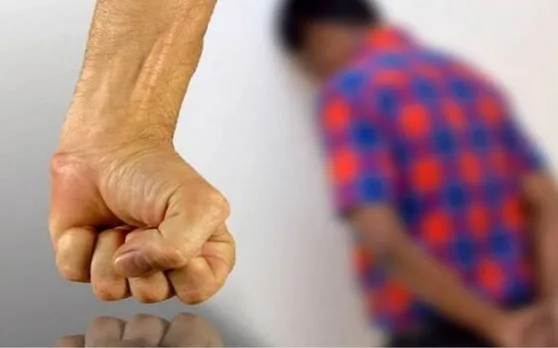 रेस्तरां के अंदर नशे में दी गाली, तो वेटर ने लात-घूसों से उतार दिया पूरा नशा