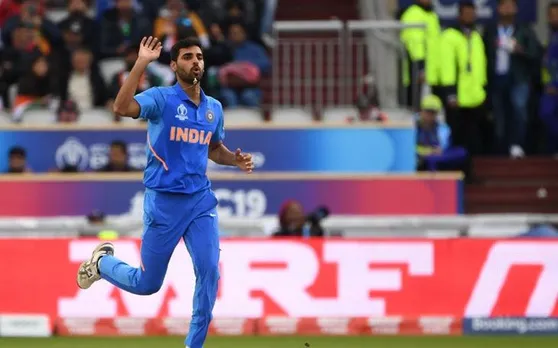 IND vs PAK: पाकिस्तान के खिलाफ मैच में भारत को लगा बड़ा झटका, चोटिल होकर बाहर हुए भुवनेश्वर कुमार