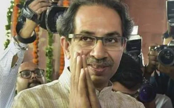 उद्धव ठाकरे अयोध्या पहुंचे, एयरपोर्ट पर शिवसेना नेताओं ने स्वागत किया
