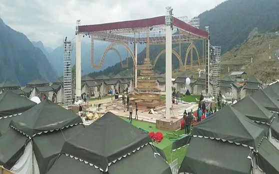 200 करोड़ की शादी के लिए  दुल्हन की तरह सजा औली, हेलीकॉप्टर से आ रहे मेहमान