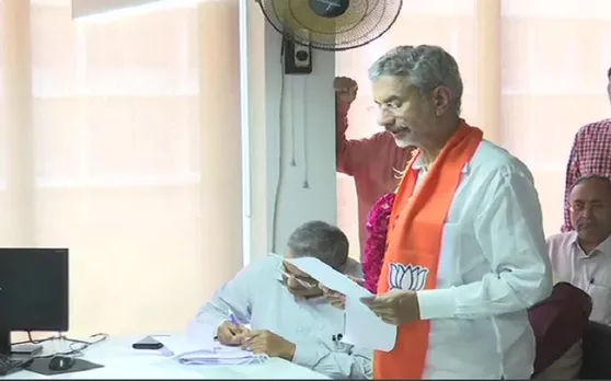गुजरात राज्यसभा उपचुनाव के लिए विदेश मंत्री एस जयशंकर ने दाखिल किया नामांकन