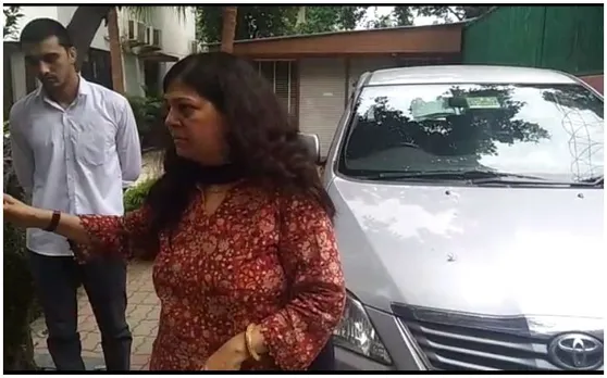 दिल्ली: BJP नेता विजेंद्र गुप्ता की पत्नी बनीं ठक-ठक गैंग का शिकार, बदमाश बैग लेकर हुए फरार