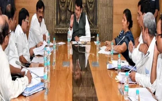 मुख्यमंत्री देवेंद्र फडणवीस ने किसानों को ऋण देने के लिए विधान भवन में की बैठक, लिया ये फैसला