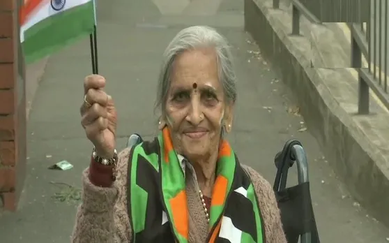 VIDEO : टीम इंडिया को सपोर्ट करने पहुंची 87 वर्षीय चारुलता, जज्बे को देखकर हर कोई हैरान