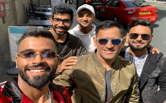 World Cup: श्रीलंका के खिलाफ मैच से पहले टीम इंडिया ने इस अंदाज में की मस्ती, पांड्या ने शेयर किया फोटो