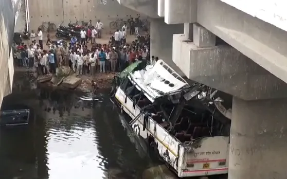 आगरा में यमुना एक्सप्रेसवे पर बड़ा हादसा, 29 लोगों की मौत की पुष्टि, 15 घायल