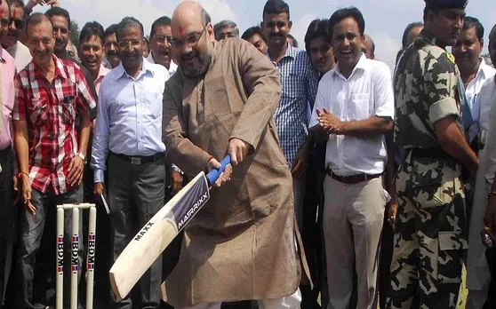 indiavsNewzealand : Twitter की पिच पर बैटिंग करने उतरे अमित शाह, पीएम मोदी बांध रहे पैड