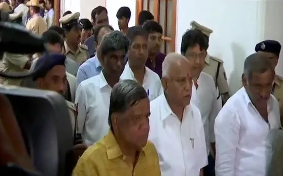 Karnataka Political Drama : CM HD कुमारस्वामी ने गुरुवार को 11 बजे कैबिनेट की बैठक बुलाई