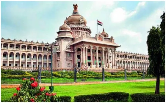 Karnataka Crisis : कर्नाटक विधानसभा कल सुबह 11:30 बजे तक के लिए कार्यवाही स्थगित