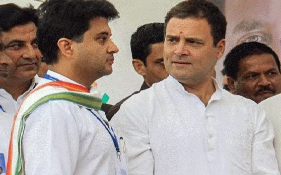 ज्योतिरादित्य सिंधिया को कांग्रेस अध्यक्ष बनाने की मांग तेज, पोस्टरों से पटा भोपाल मुख्यालय