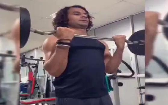 Video: अनोखे अंदाज में दिखे लालू के 'लाल' तेजप्रताप, बदल डाला हेडर स्टाइल, जिम में बहाया पसीना