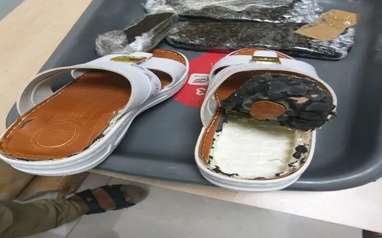 जिम्बाब्वे की महिला की चप्पल से पकड़ा गया कुछ ऐसा, देखकर CISF के उड़ गए होश