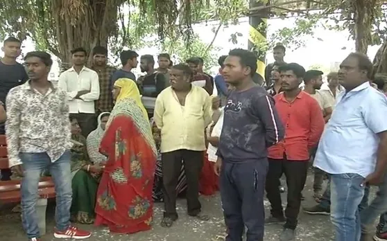 युवक ने लड़की को अपने घर में बंधक बनाया, फिर नशीला पदार्थ खिलाकर पीटा