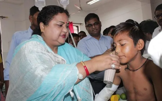 स्कूली बच्चों पर गिरा तार, अस्पताल में मिलने पहुंचीं बेसिक शिक्षा मंत्री, कहा...
