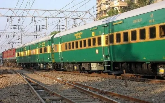 रेलयात्रियों के लिए बड़ी खबर :  बंद नहीं होंगी गरीब रथ ट्रेनें और न ही किराये में कोई बदलाव होगा