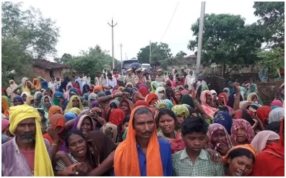 सोनभद्र बना भ्रष्टाचार का अड्डा, नौकरशाहों ने आदिवासियों को इस तरह से छला