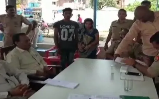 शादी से नाखुश मां ने की अपनी ही बेटी को कोर्ट परिसर से अगवा करने की कोशिश, पुलिस पकड़कर ले गई थाने