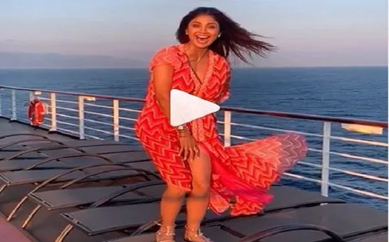 शिल्पा शेट्टी ने क्रूज पर Oops मोमेंट को बनाया Marilyn Monroe मोमेंट, देखें Video