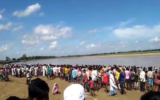 बहराइच में ग्रामीणों से भरी नाव सरयू नदी में पलटी, 4 लोगों की मौत, 3 लापता